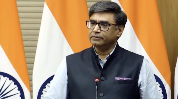 同花顺配资 乌外长：乌方准备无条件停火至少30天