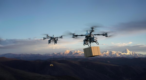 中兴证券 大疆发布 DJI FC100 旗舰运载无人机，80kg最大载重、9分钟快充